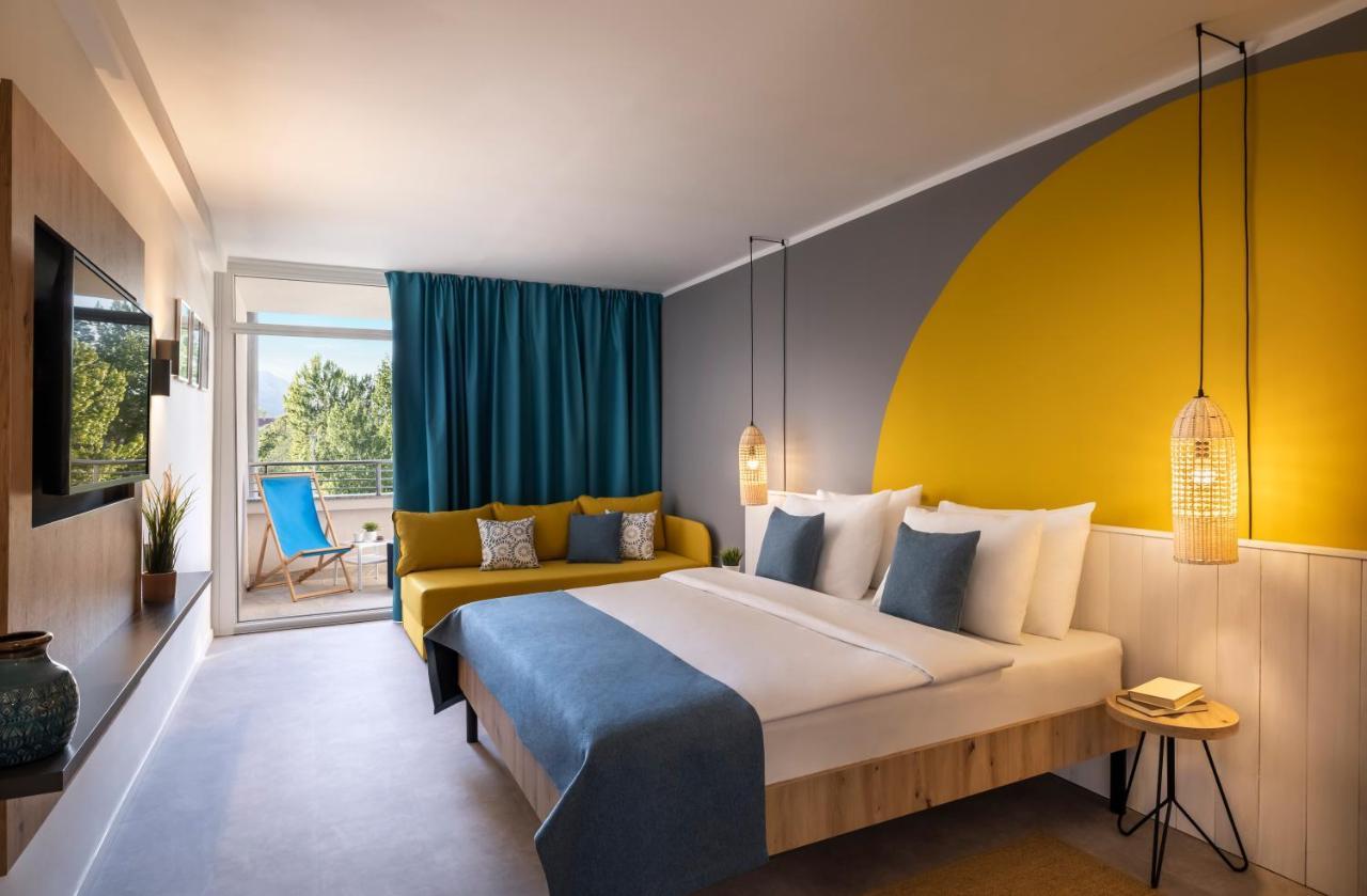 Sunny Baska Hotel By Valamar, Ex Corinthia Dış mekan fotoğraf